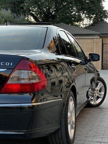 Mercedes E 220-8