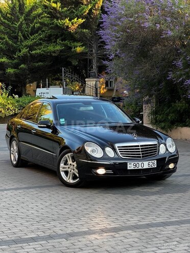 Mercedes E 220-10