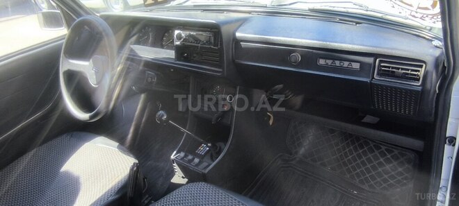 LADA (VAZ) 2107-2