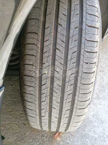 Mercedes E 240-13