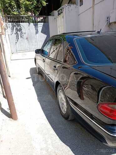 Mercedes E 240-6