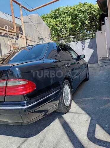 Mercedes E 240-7
