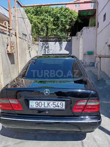 Mercedes E 240-2