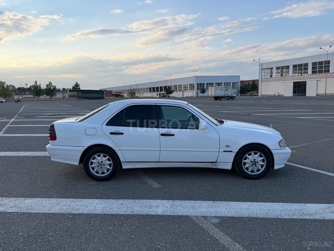 Mercedes C 220-8