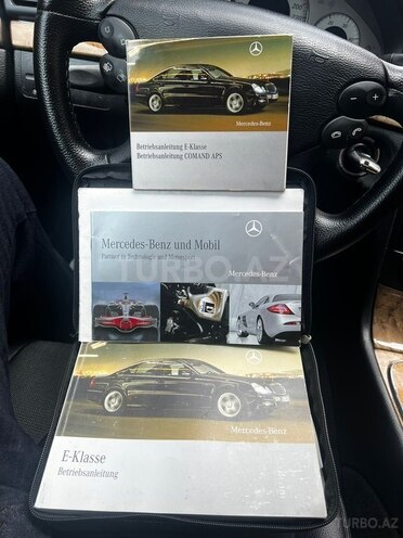 Mercedes E 220-17