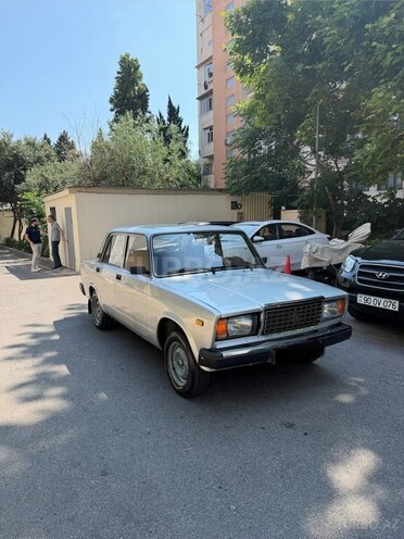 LADA (VAZ) 2107-4