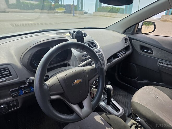 Chevrolet Cobalt-11
