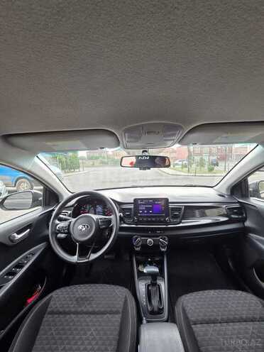 Kia Rio-3
