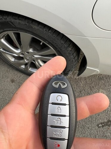 Infiniti JX35-18