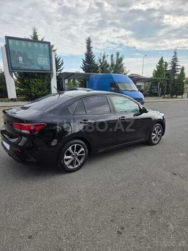 Kia Rio-5