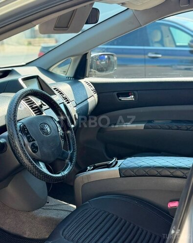 Toyota Prius-9