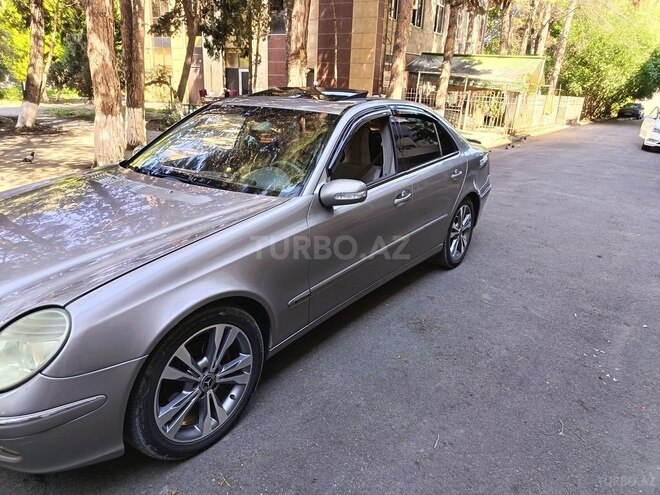 Mercedes E 240-9