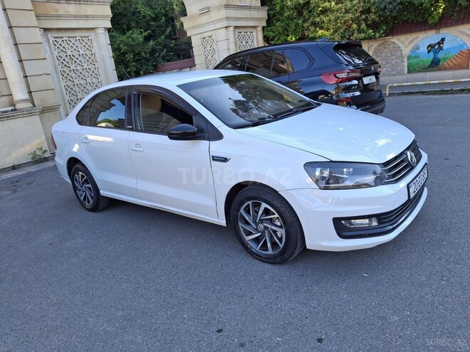Volkswagen Polo-4