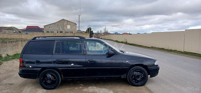 Opel Astra-2