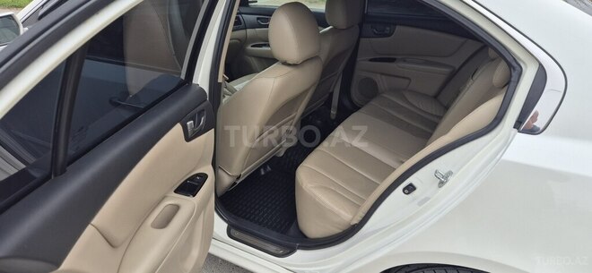 Kia Optima-11