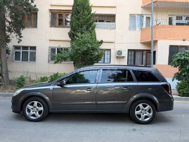 Opel Astra-10