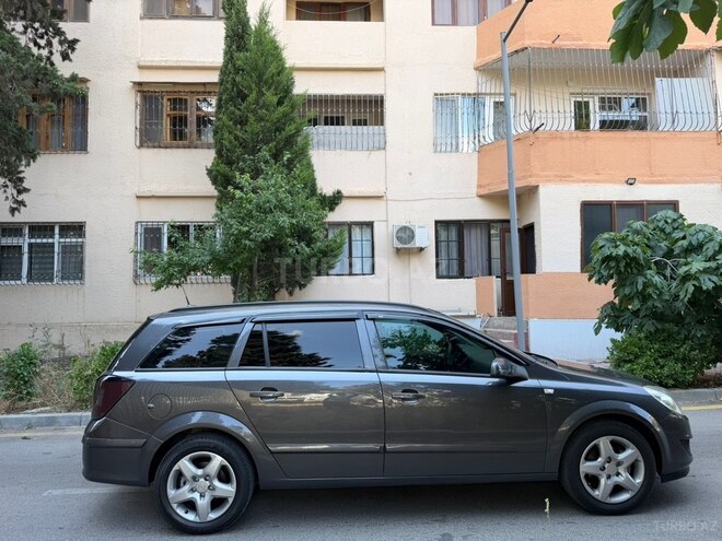 Opel Astra-12
