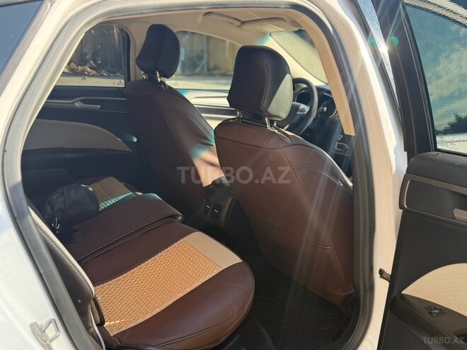 Ford Fusion (North America)-8