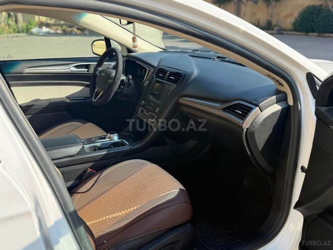 Ford Fusion (North America)-10