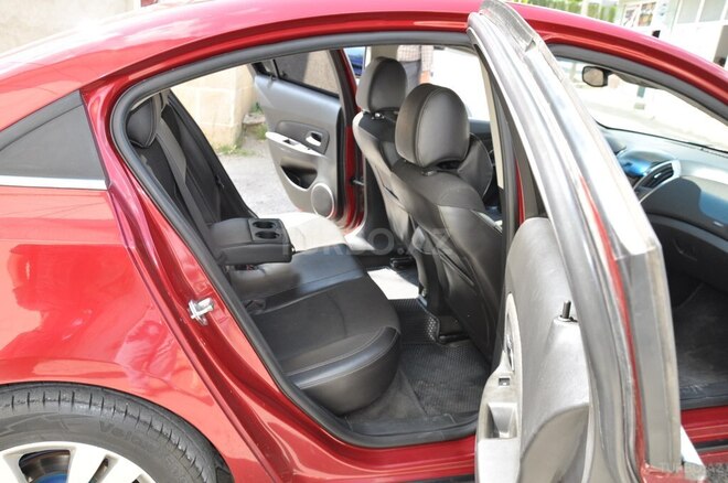 Chevrolet Cruze-8
