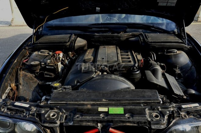 BMW 525-8