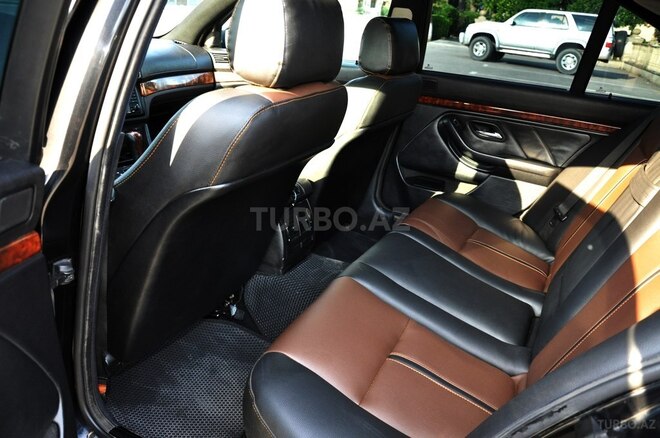 BMW 525-7