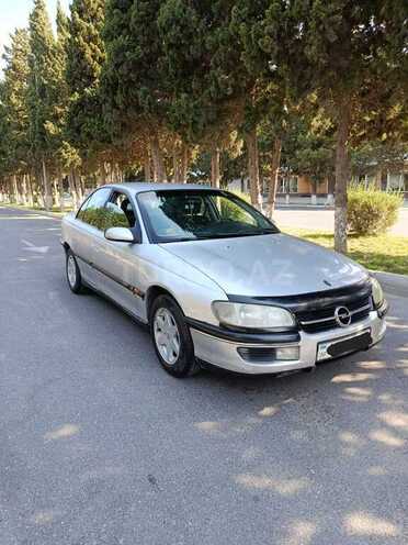 Opel Omega-2