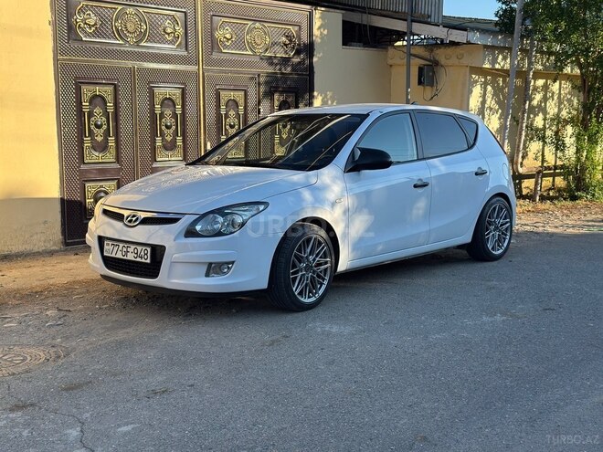 Hyundai i30-2