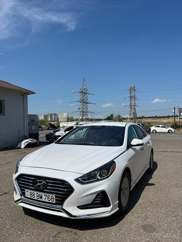 Hyundai Sonata-1