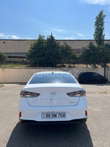 Hyundai Sonata-3