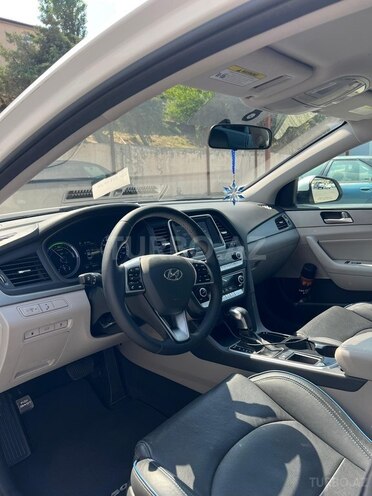 Hyundai Sonata-7