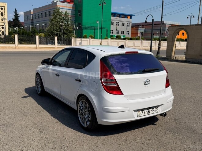 Hyundai i30-7