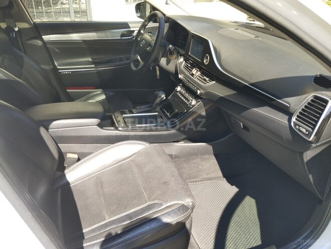 Hyundai Grandeur-6
