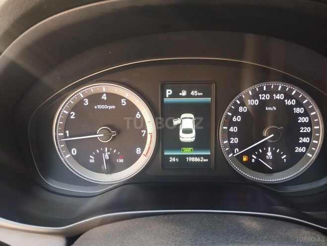 Hyundai Grandeur-7
