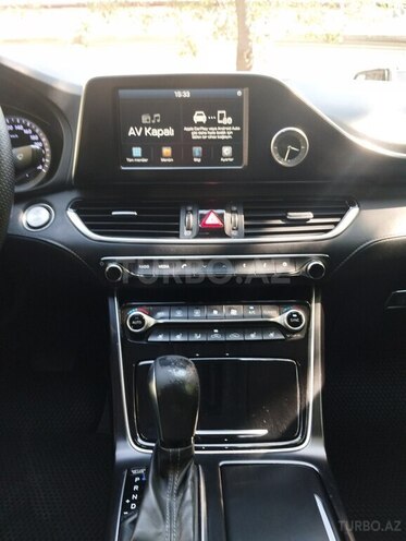 Hyundai Grandeur-10