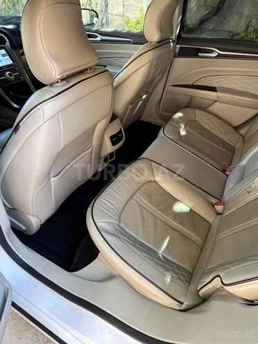 Ford Fusion (North America)-8