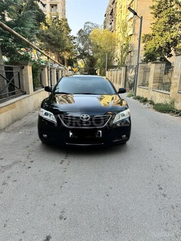 Toyota Camry-1