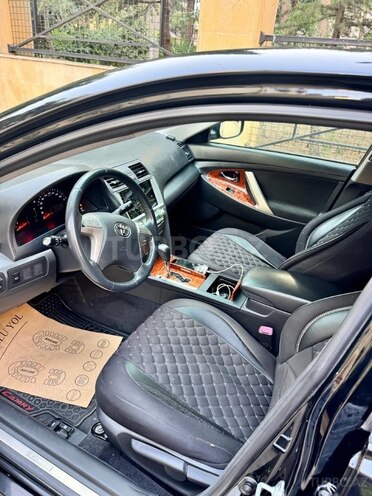 Toyota Camry-7