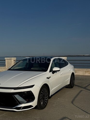 Hyundai Sonata-5