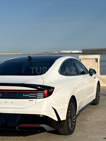 Hyundai Sonata-3