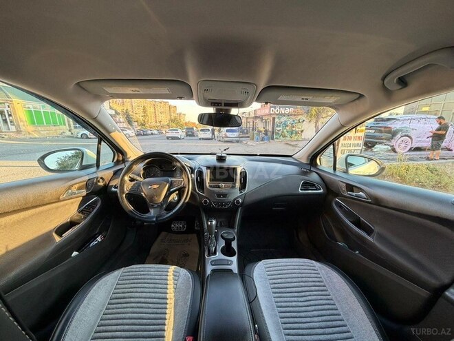 Chevrolet Cruze-5