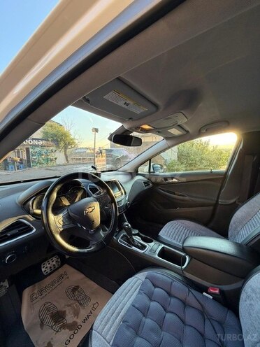 Chevrolet Cruze-4