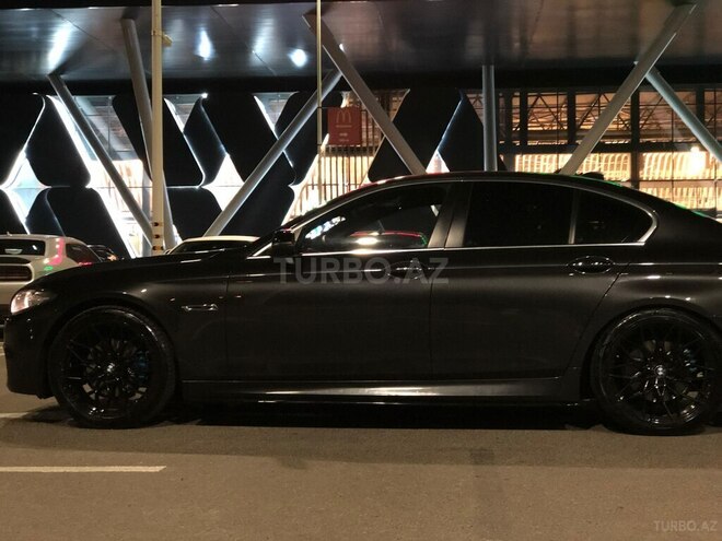 BMW 525-11