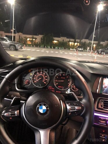 BMW 525-12