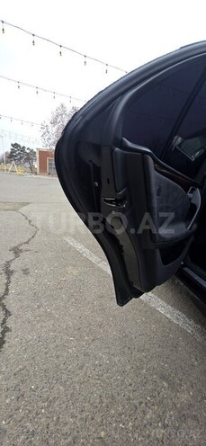 Mercedes E 270-8