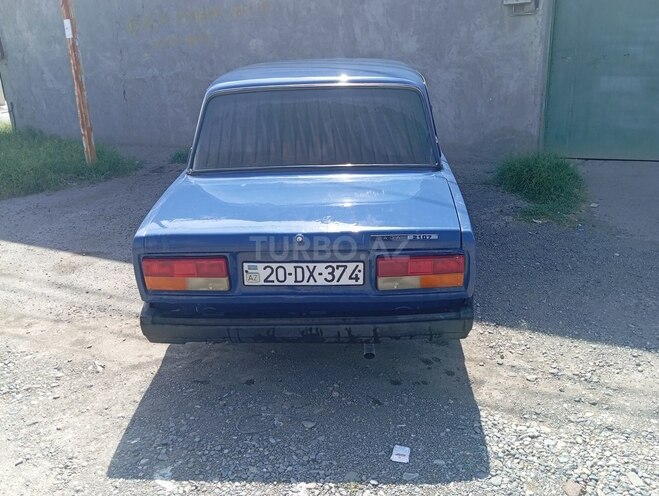 LADA (VAZ) 2107-2