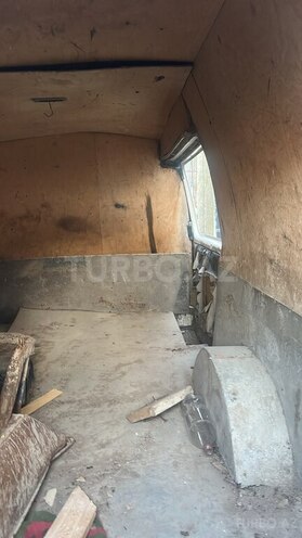 Ford Transit-5