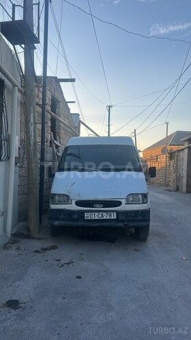 Ford Transit-1