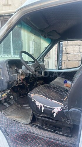 Ford Transit-3