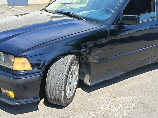 BMW 320-8